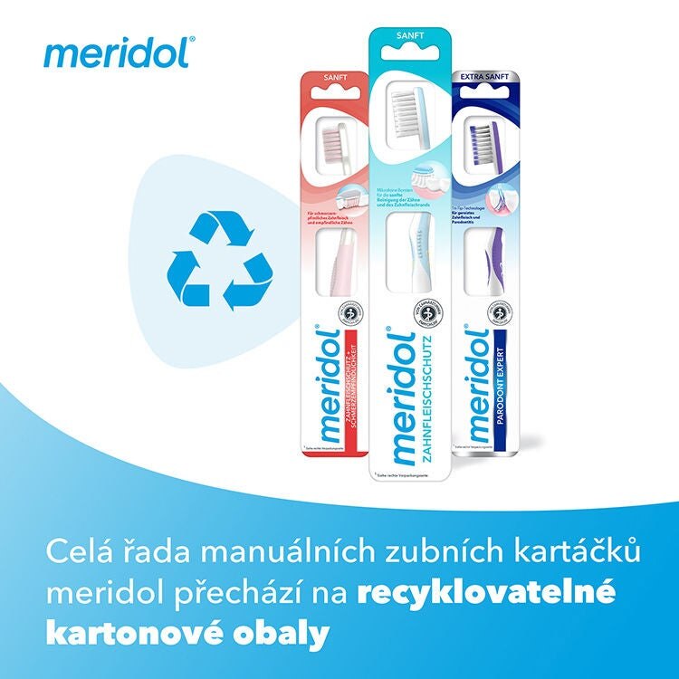 celá rada manuálnich zubních kartackú